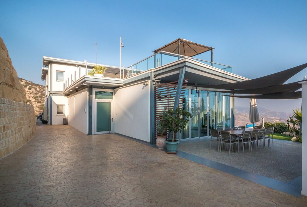 Luxuriöse Villa in Paphos mit Bergblick